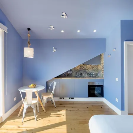 Seagull Attic W/ Stunning View & Balcony * Porto