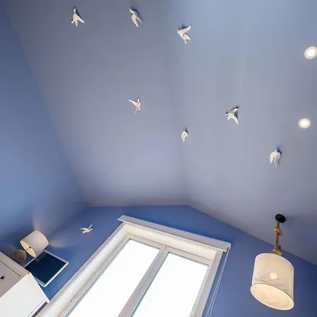 Seagull Attic W/ Stunning View & Balcony